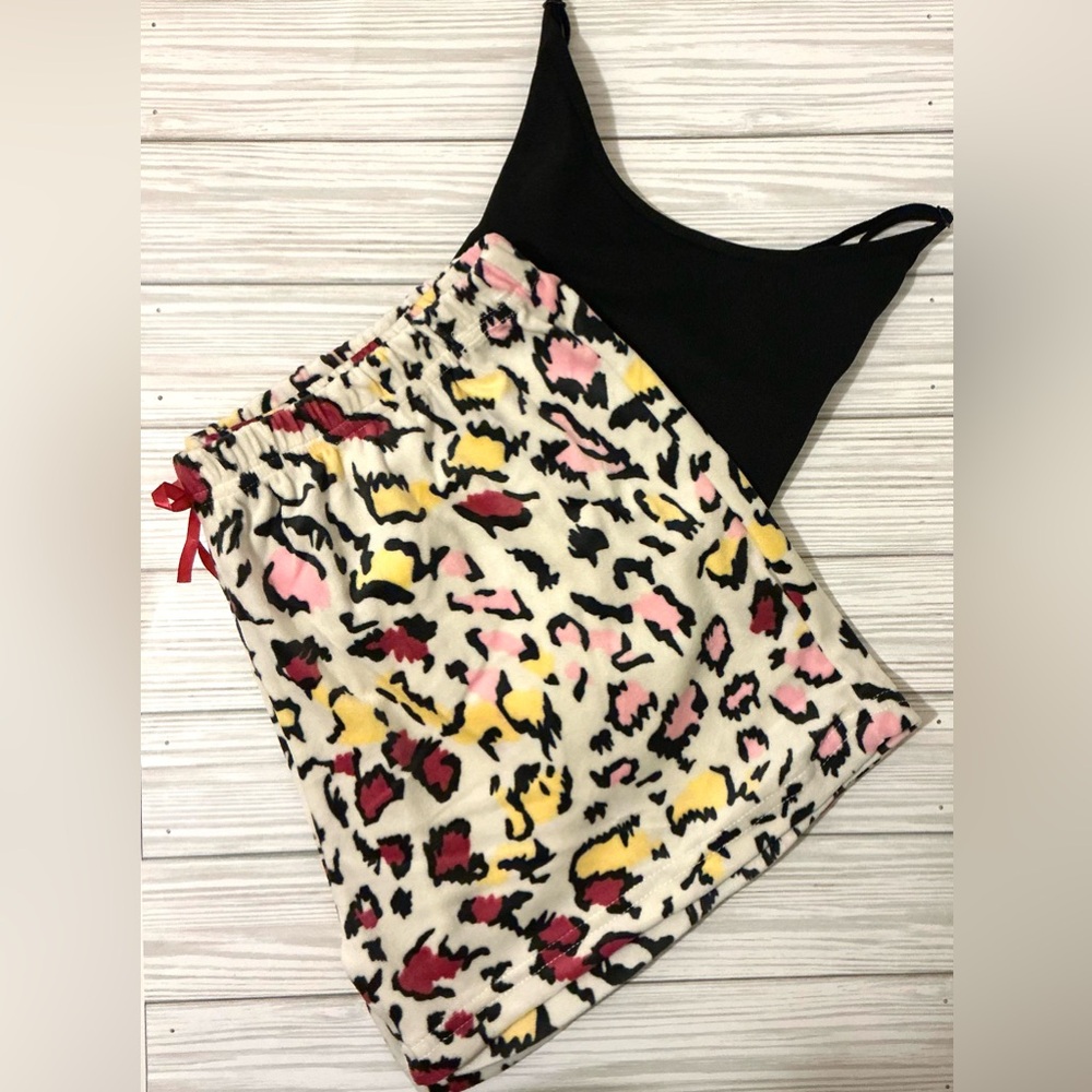 Black Tank Top and Leopard Print Shorts Bundle